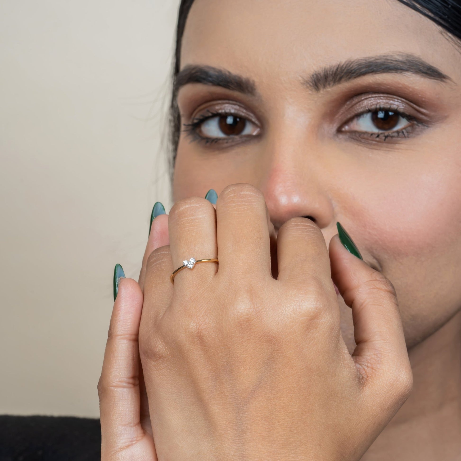 Three Diamond Heart Band Ring for Woman - orebella - store